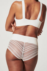Undietectable-Illusion Lace Hipster